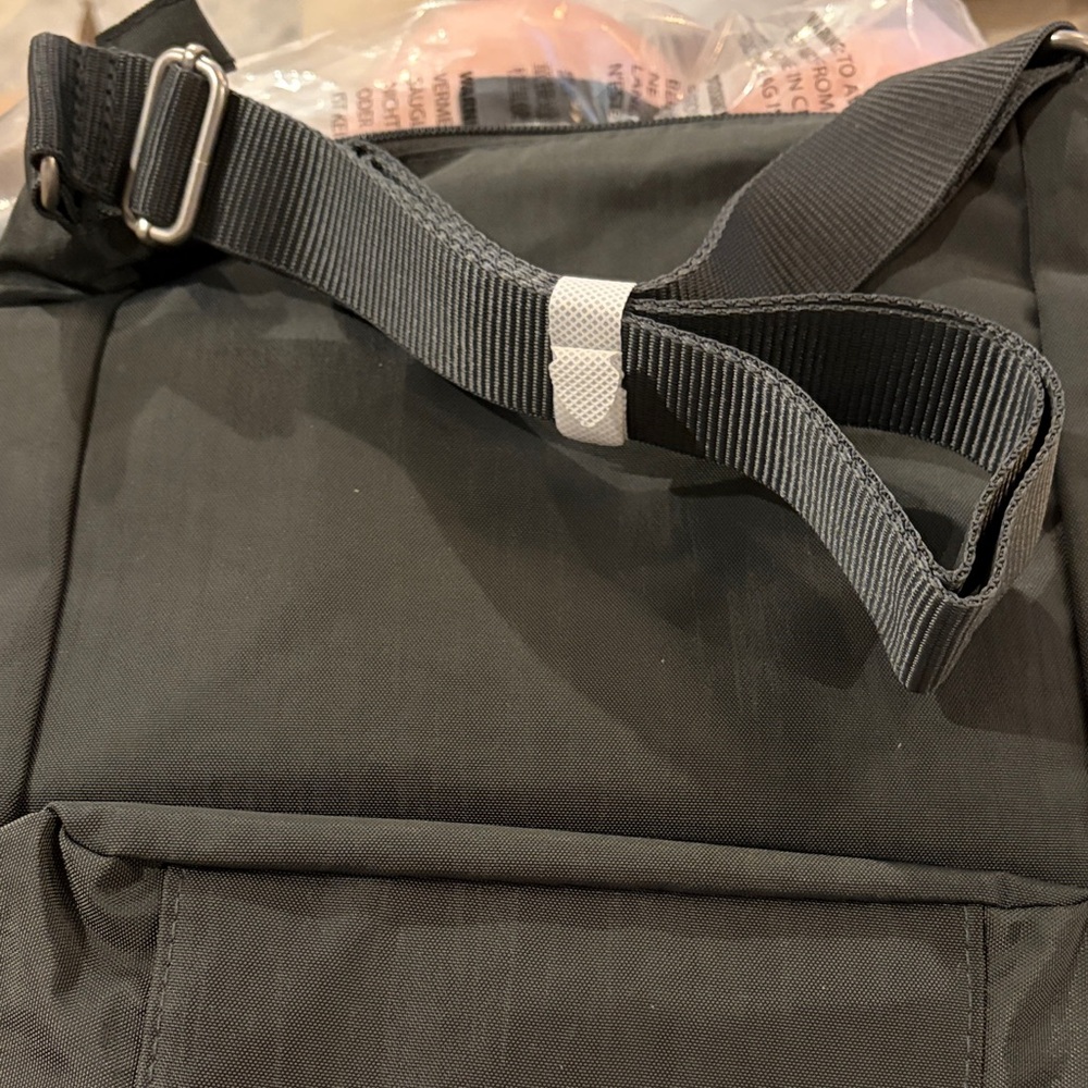 Baggallini Charcoal Town Bagg Crossbody Bag/NWT - Picture 12 of 16